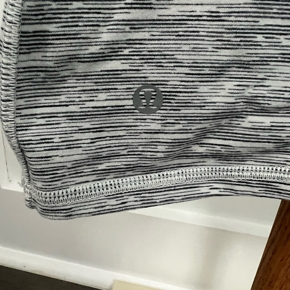 Lululemon Dancing Warrior Tank We Are From Space Silver Spoon Jeweled Magenta - Picture 2 of 7